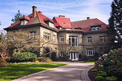 Portland'ın Şık Bir Başyapıtı: Pittock Mansion'da Zamanda Yolculuk Yapın!